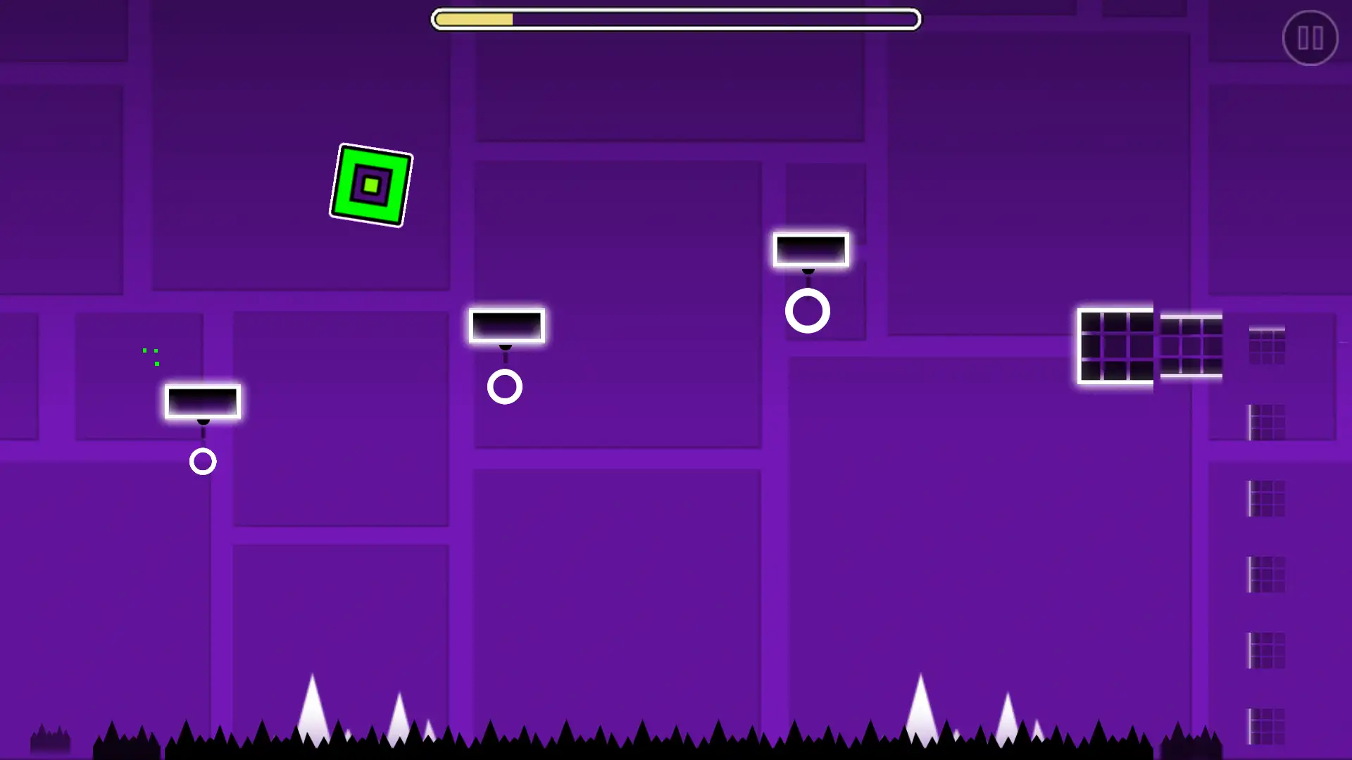 Geometry Dash — kostka i przeszkody